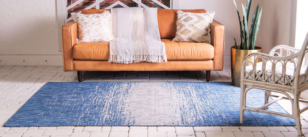 Outdoor Ombre Rug - The Nifty Decor