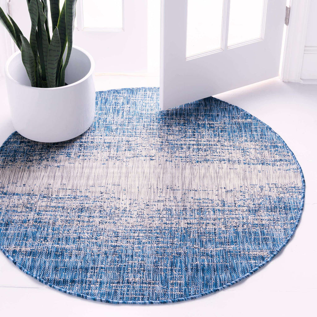 Outdoor Ombre Rug - The Nifty Decor