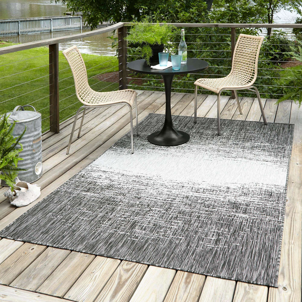 Outdoor Ombre Rug - The Nifty Decor