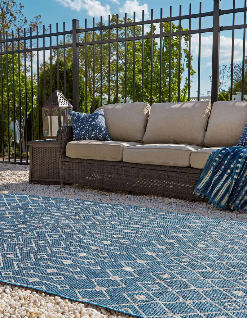 Outdoor Tribal Trellis Rug - The Nifty Decor