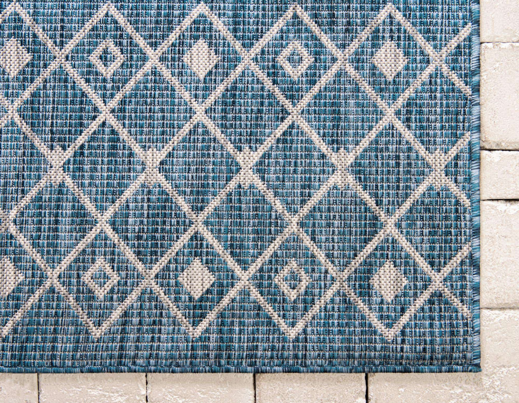 Outdoor Tribal Trellis Rug - The Nifty Decor