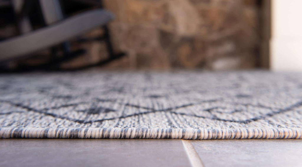 Outdoor Tribal Trellis Rug - Bombay Mercantile