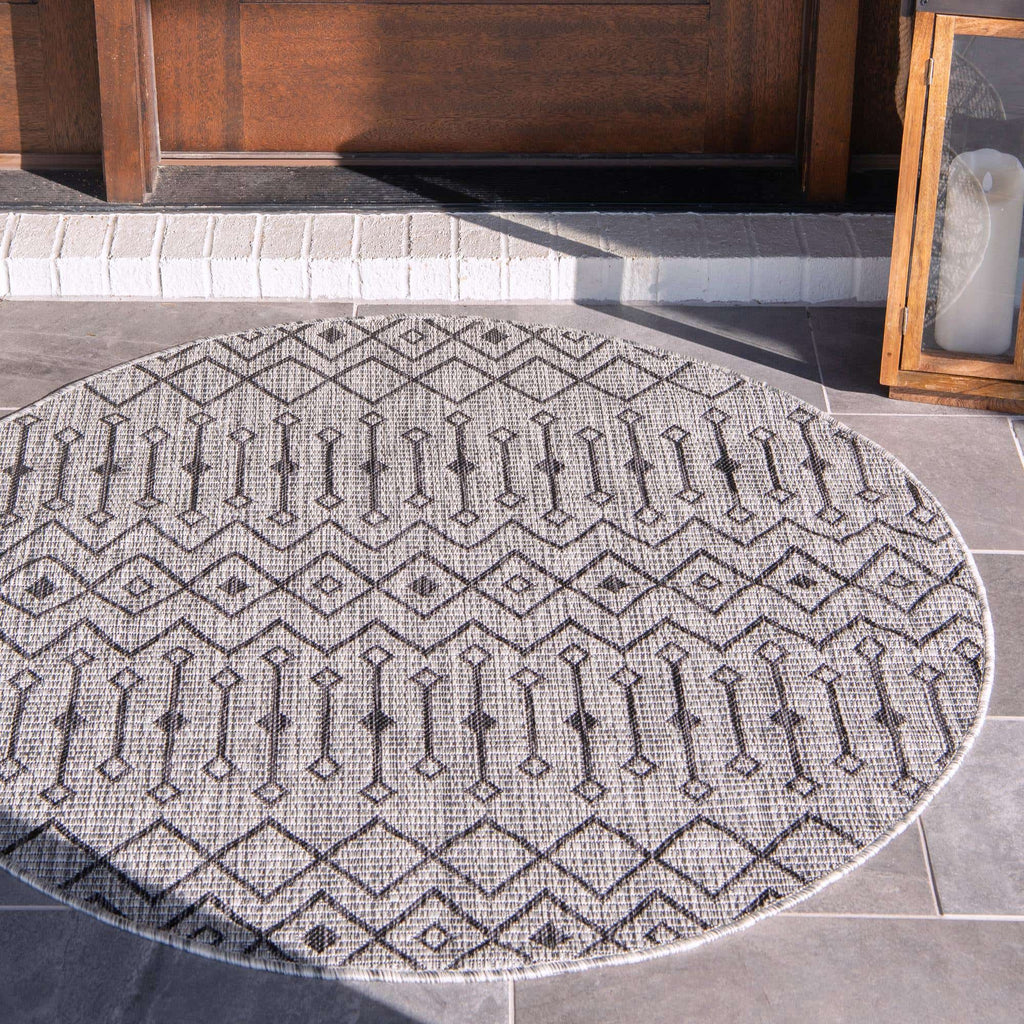 Outdoor Tribal Trellis Rug - Bombay Mercantile