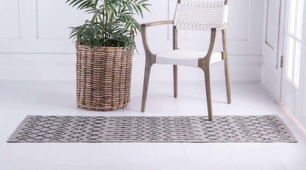 Outdoor Tribal Trellis Rug - Bombay Mercantile