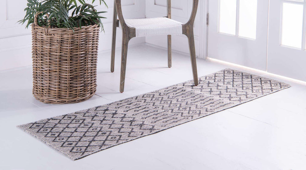 Outdoor Tribal Trellis Rug - Bombay Mercantile