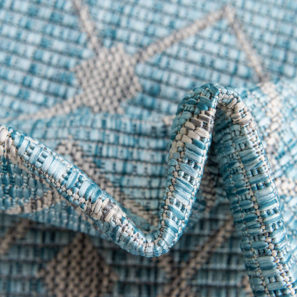 Outdoor Tribal Trellis Rug - The Nifty Decor
