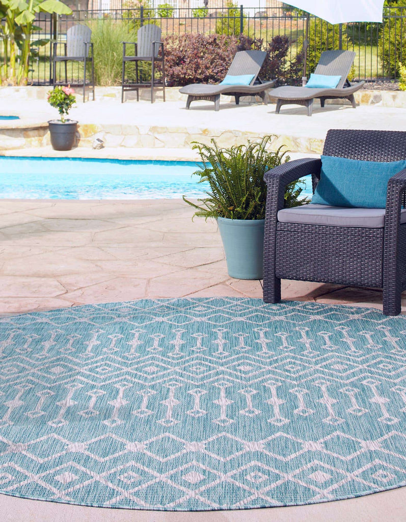 Outdoor Tribal Trellis Rug - The Nifty Decor
