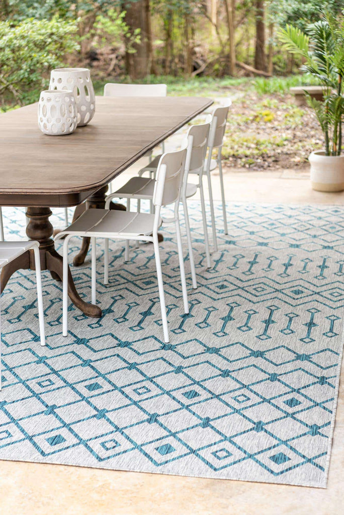 Outdoor Tribal Trellis Rug - Bombay Mercantile