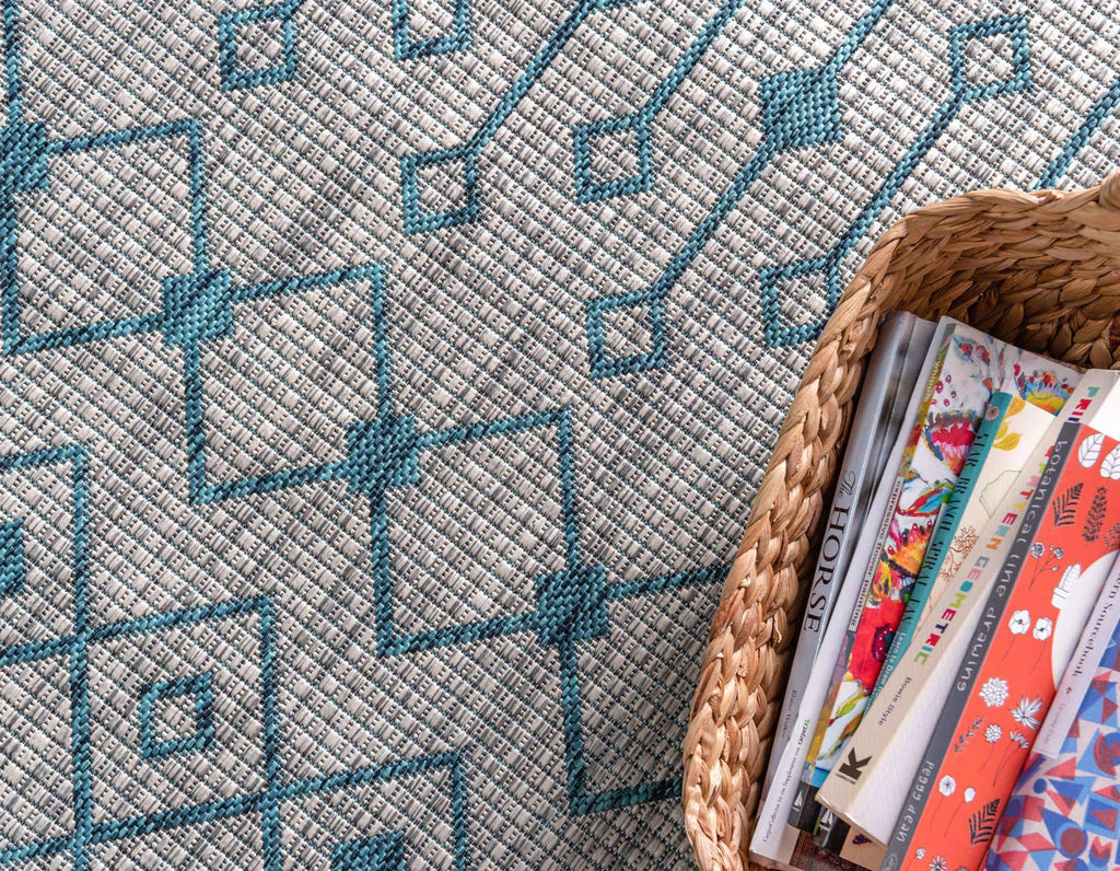 Outdoor Tribal Trellis Rug - Bombay Mercantile