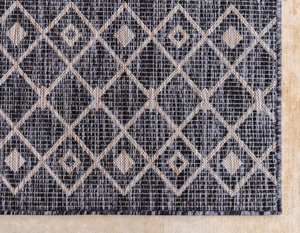 Outdoor Tribal Trellis Rug - The Nifty Decor