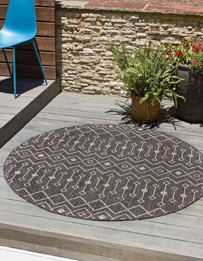 Outdoor Tribal Trellis Rug - The Nifty Decor