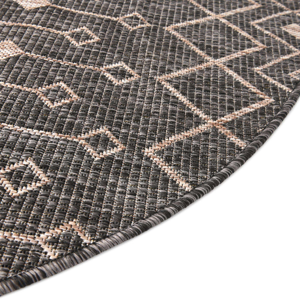 Outdoor Tribal Trellis Rug - The Nifty Decor