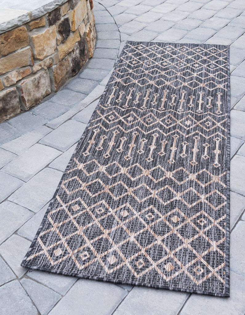 Outdoor Tribal Trellis Rug - The Nifty Decor