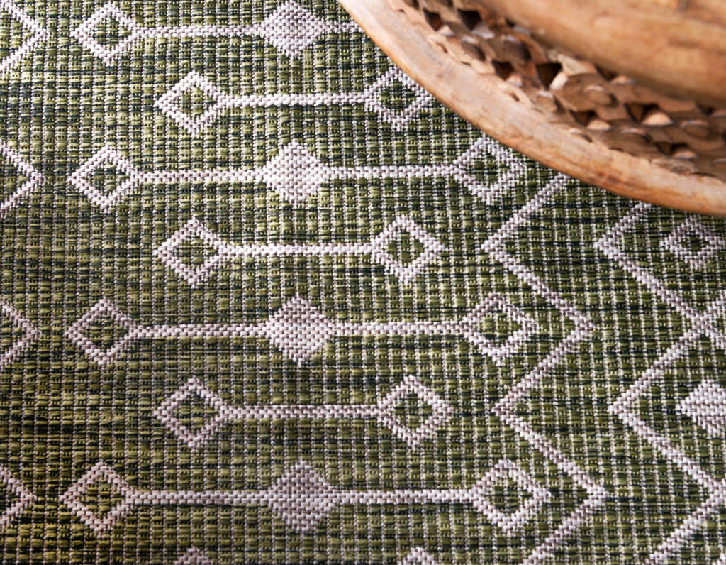 Outdoor Tribal Trellis Rug - Bombay Mercantile