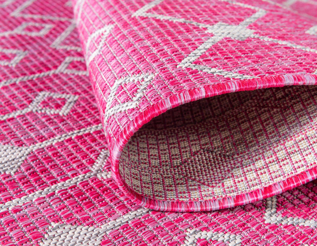 Outdoor Tribal Trellis Rug - The Nifty Decor