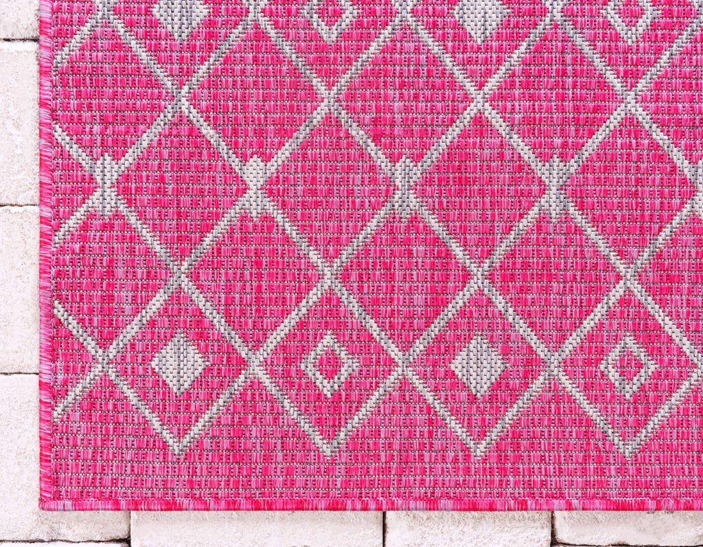 Outdoor Tribal Trellis Rug - The Nifty Decor