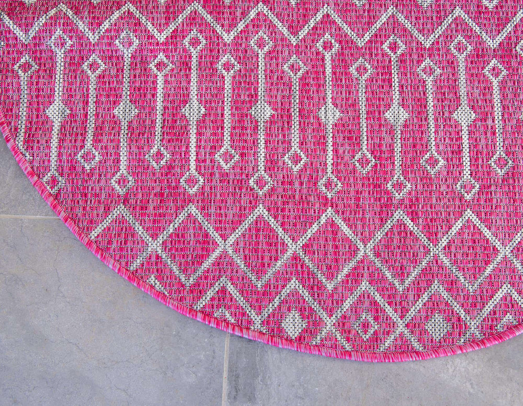 Outdoor Tribal Trellis Rug - The Nifty Decor