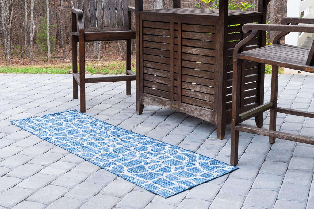 Outdoor Giraffe Rug - The Nifty Decor