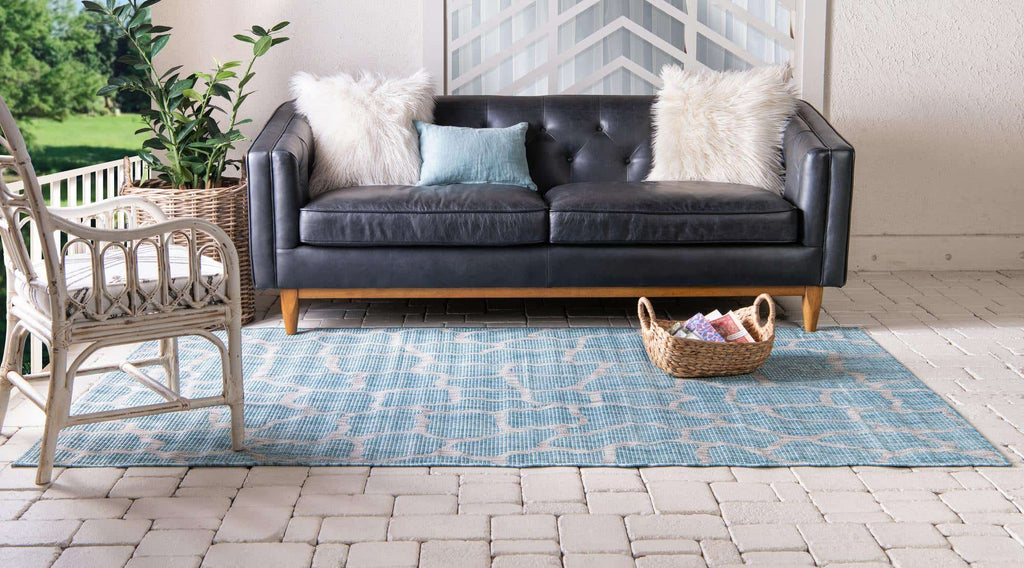 Outdoor Giraffe Rug - The Nifty Decor