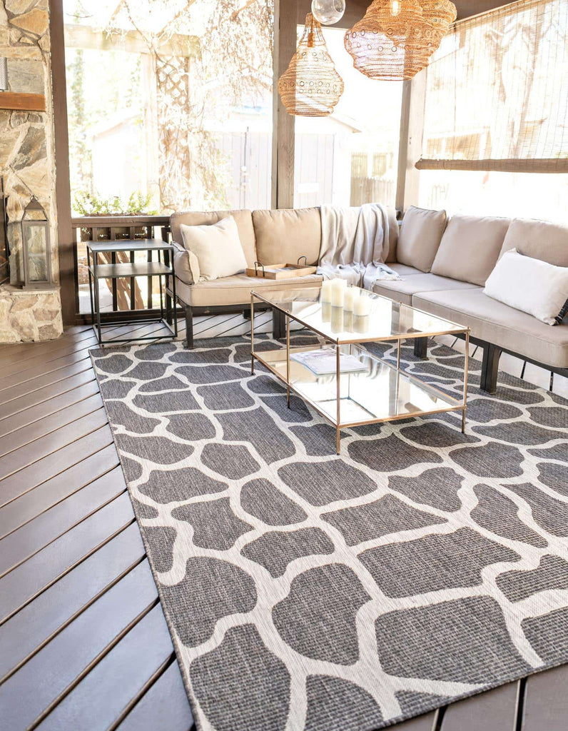 Outdoor Giraffe Rug - The Nifty Decor