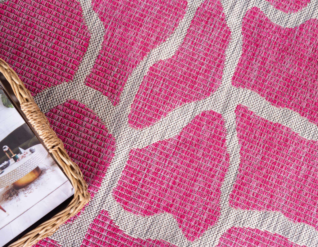 Outdoor Giraffe Rug - The Nifty Decor
