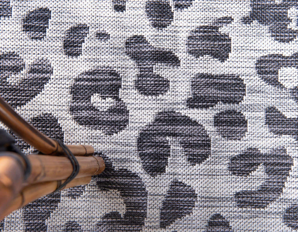 Outdoor Leopard Rug - The Nifty Decor