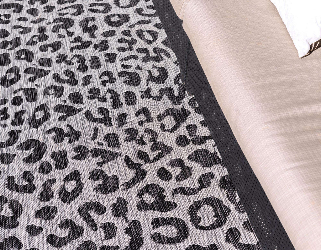 Outdoor Leopard Rug - The Nifty Decor