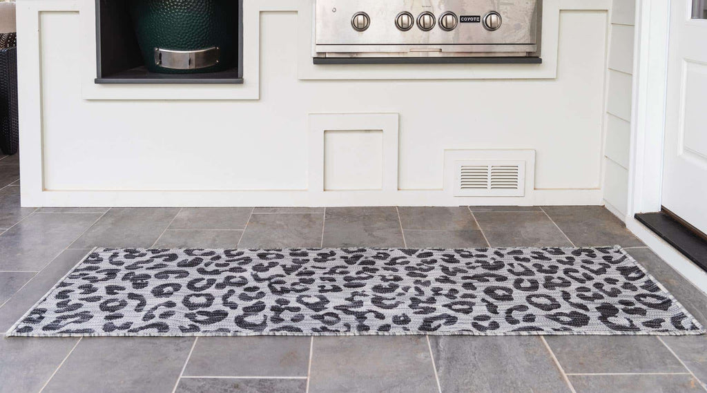 Outdoor Leopard Rug - The Nifty Decor