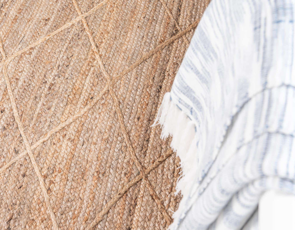Trellis Braided Jute Rug - The Nifty Decor