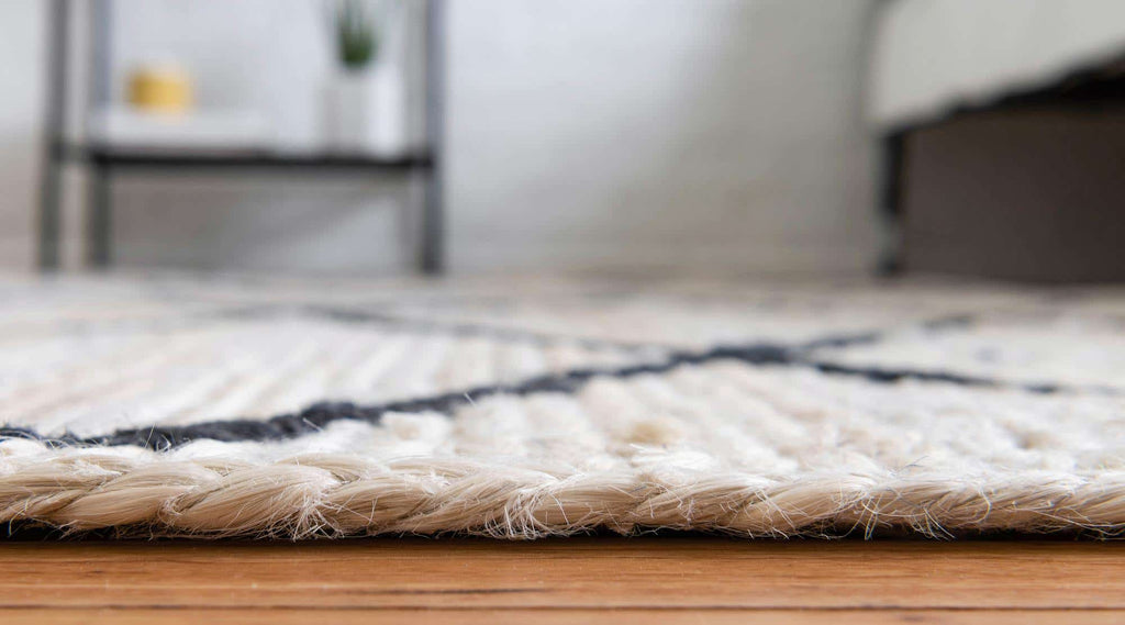 Trellis Braided Jute Rug - The Nifty Decor