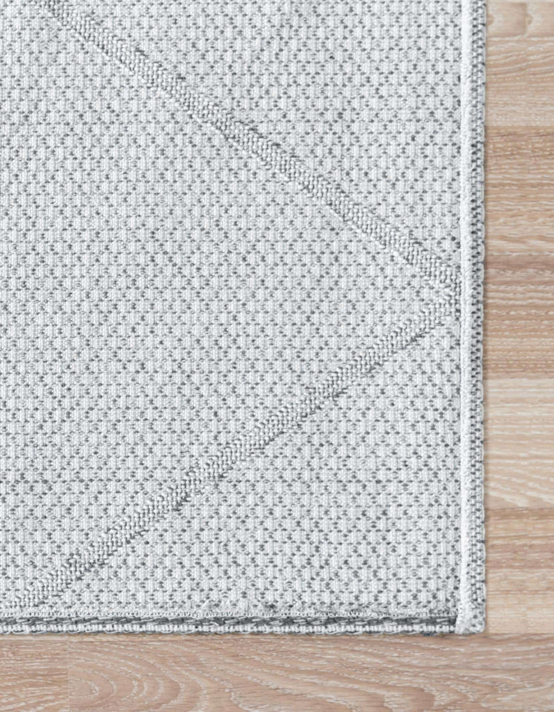 Diamond Decatur Rug - The Nifty Decor
