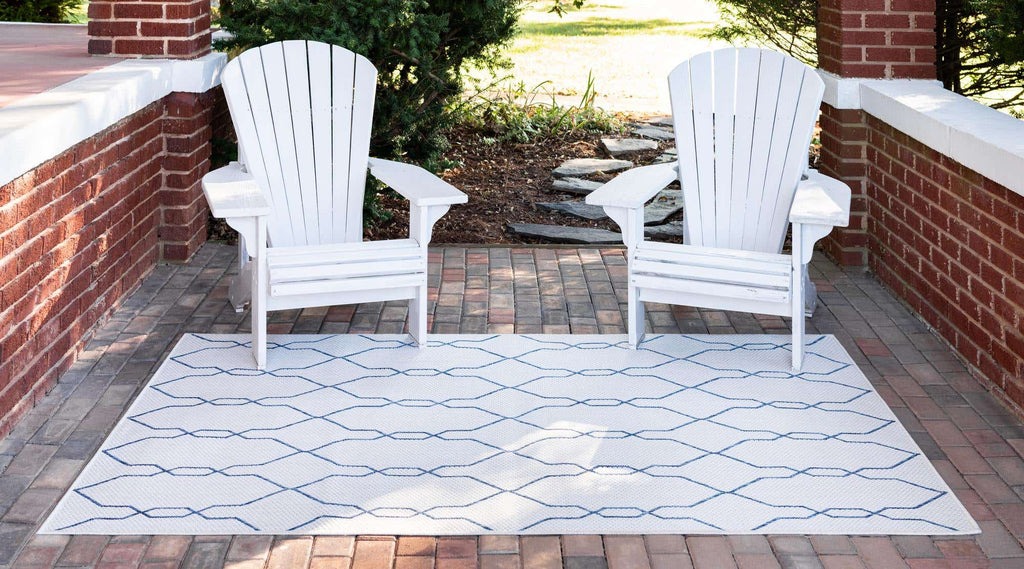 Outdoor Links Trellis Rug - The Nifty Decor