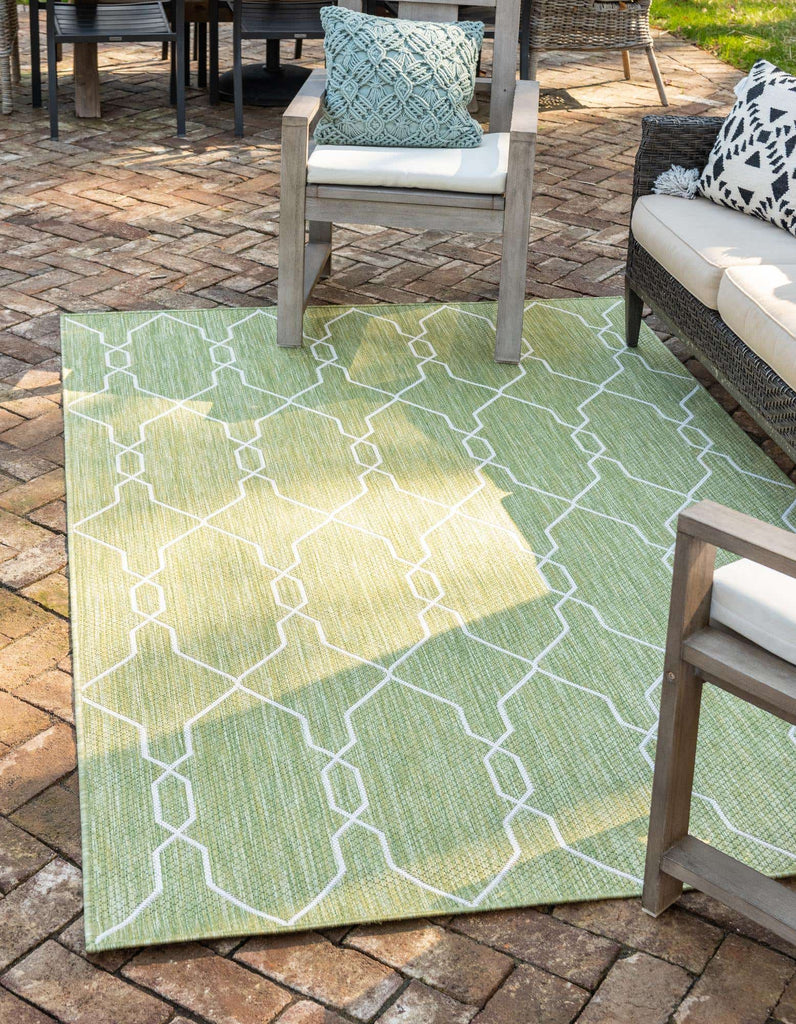 Outdoor Links Trellis Rug - The Nifty Decor