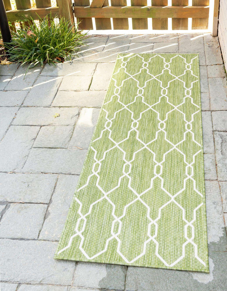 Outdoor Links Trellis Rug - The Nifty Decor