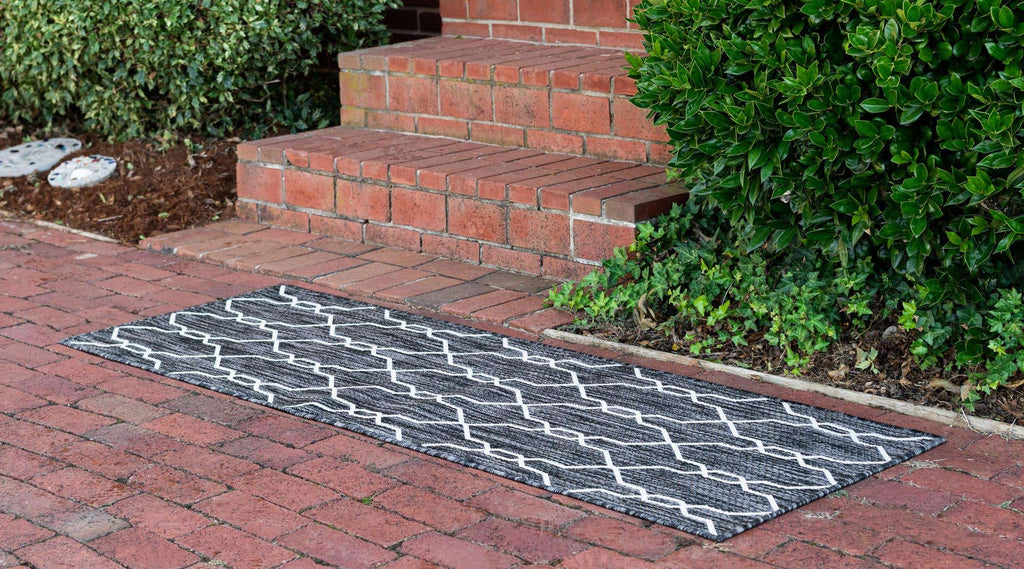 Outdoor Links Trellis Rug - The Nifty Decor