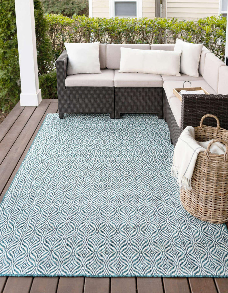 Outdoor Deco Trellis Rug - The Nifty Decor
