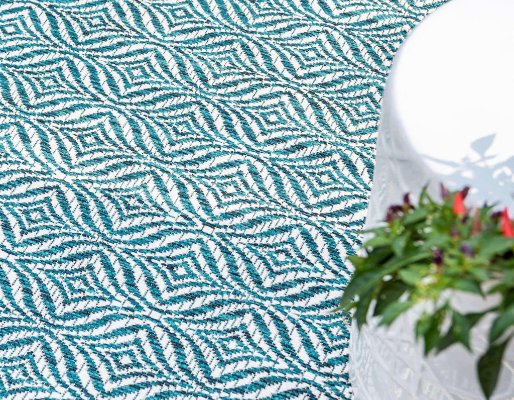 Outdoor Deco Trellis Rug - The Nifty Decor