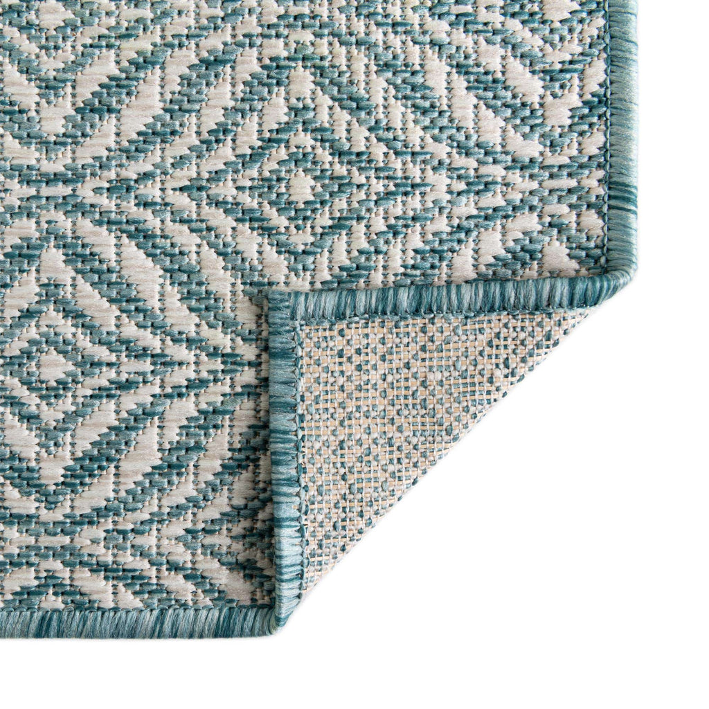 Outdoor Deco Trellis Rug - The Nifty Decor