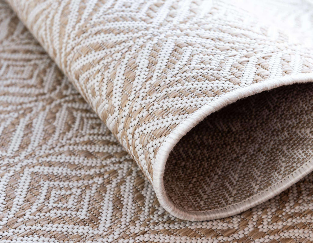 Outdoor Deco Trellis Rug - The Nifty Decor