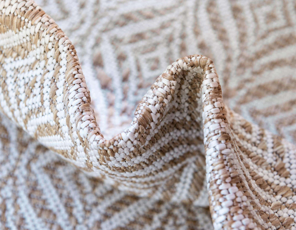 Outdoor Deco Trellis Rug - The Nifty Decor