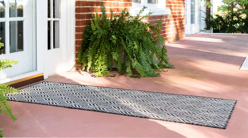 Outdoor Deco Trellis Rug - The Nifty Decor