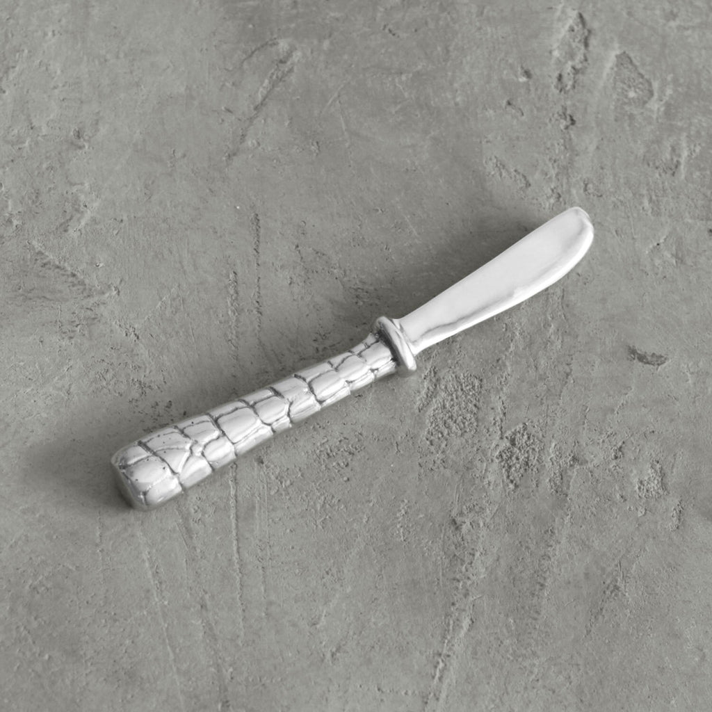 Croc Spreader - The Nifty Decor