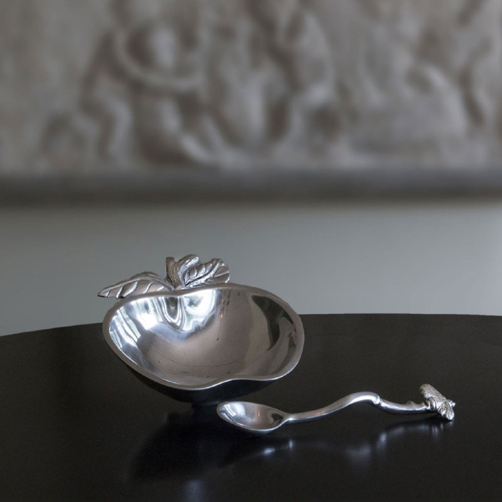 Bee Spoon - The Nifty Decor