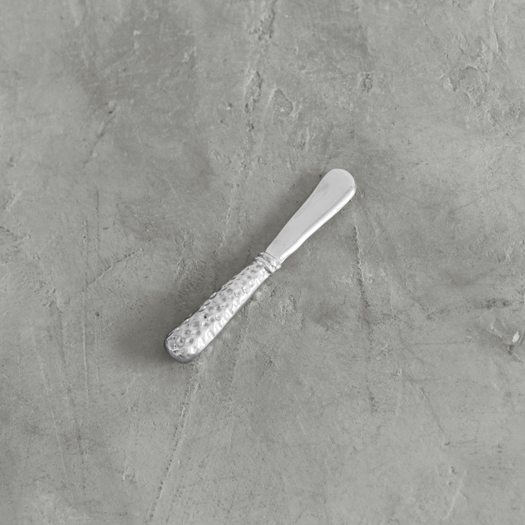 Hammered Spreader - The Nifty Decor