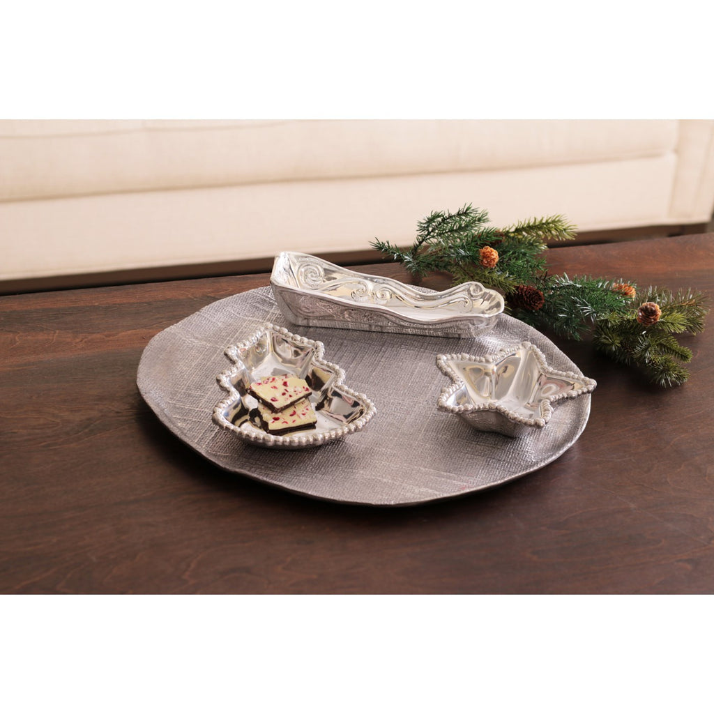 Holiday Sled Cracker Tray - The Nifty Decor