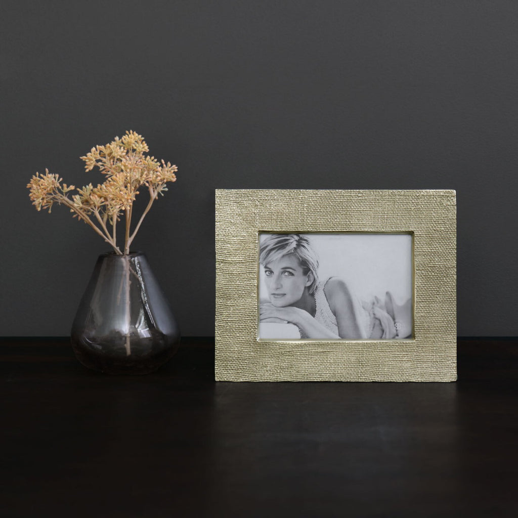 FRAME Sierra Modern Fina 5 x 7 Frame (Gold) - The Nifty Decor