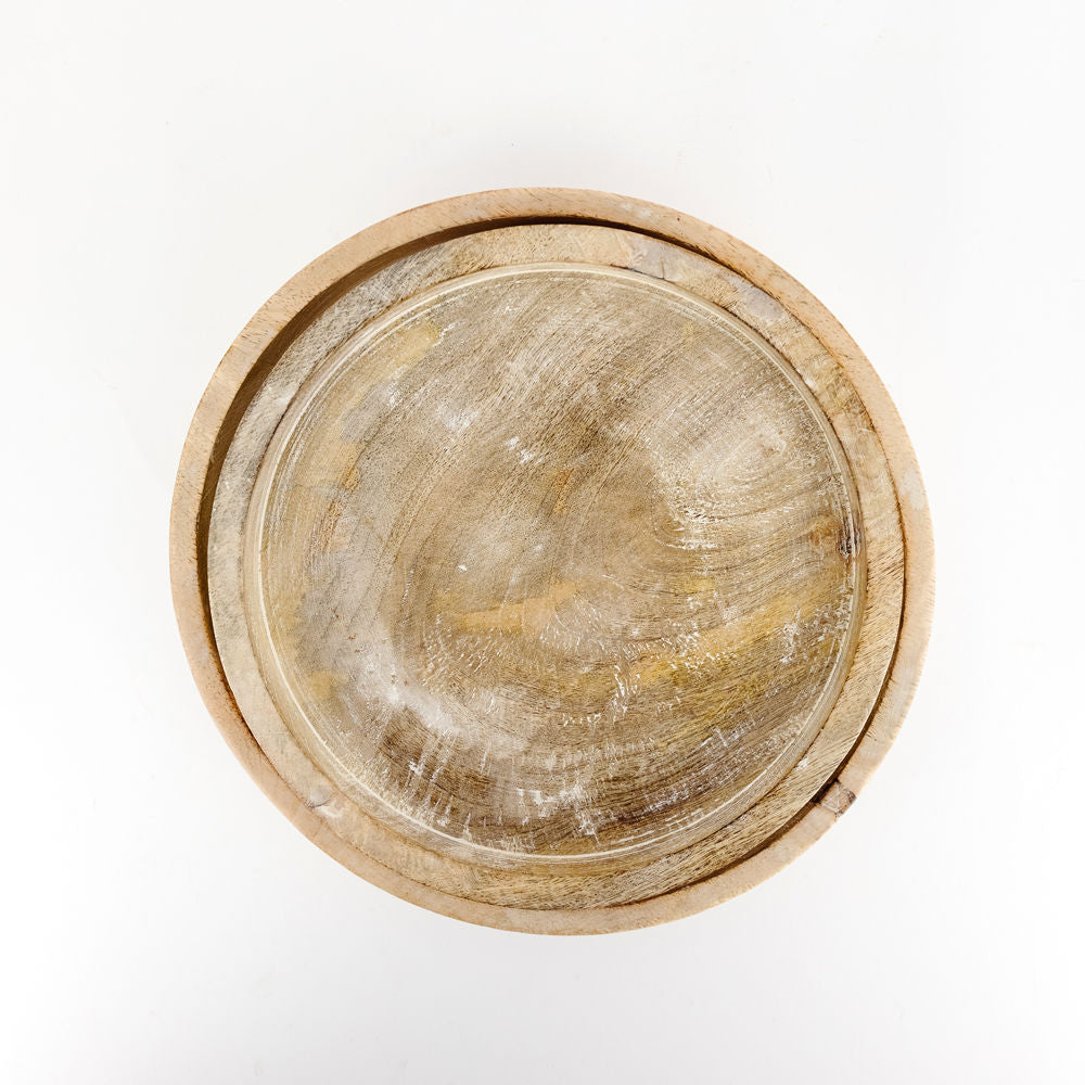 Nested round plates - The Nifty Decor