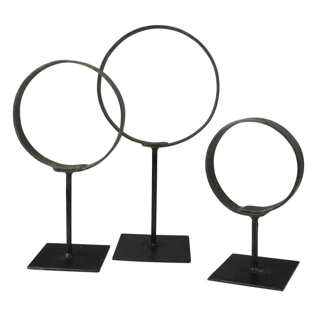 Iron Cerro rings on Stand, Set of 3 - Bombay Mercantile
