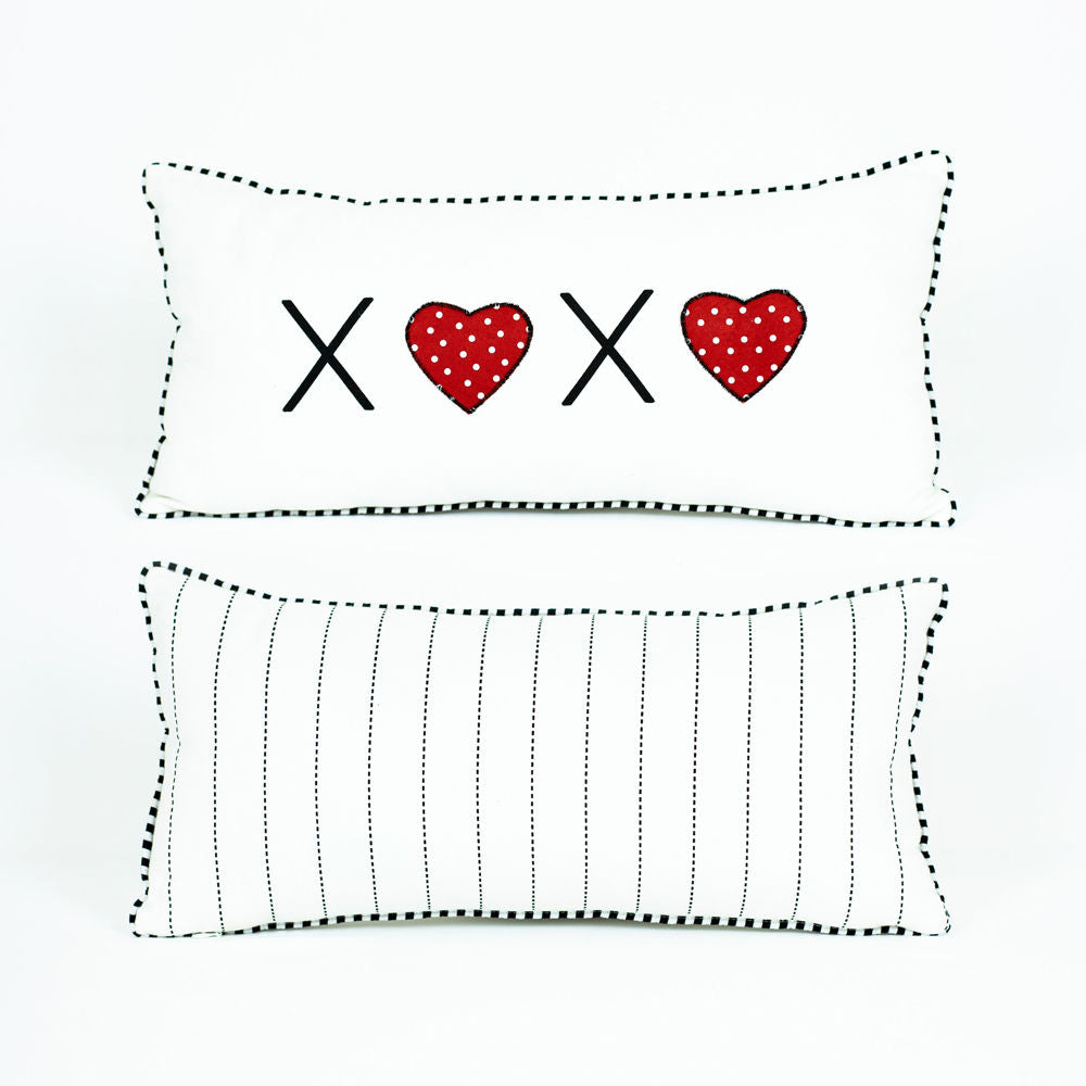 XOXO, reversible pillow - The Nifty Decor