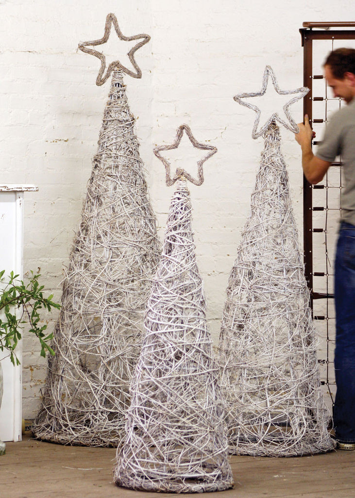 Giant iron twig topiaries with star finials. Set of 3 - The Nifty Decor
